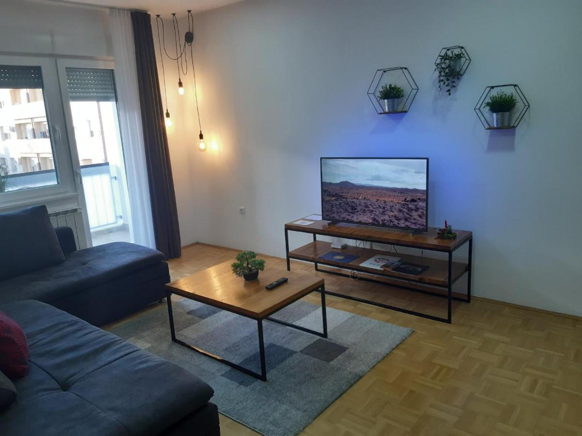 For5 Daire Ðakovo Dış mekan fotoğraf
